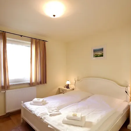 Apartmenthaus Hus übi By Rujana * Binz