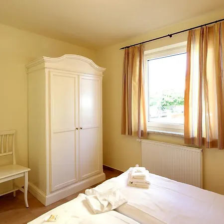 Apartmenthaus Hus Uebi By Rujana * Binz