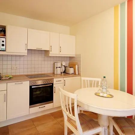 Apartmenthaus Hus Uebi By Rujana Apartment Binz