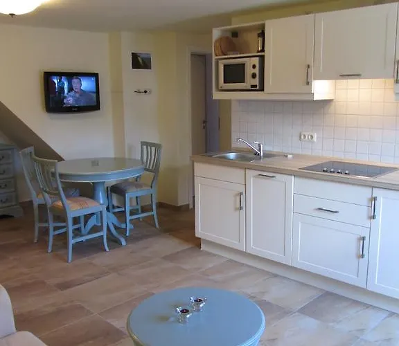 Apartmenthaus Hus Uebi By Rujana Apartament Binz