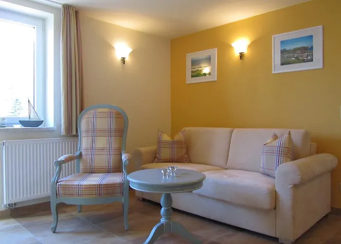 Apartmenthaus Hus Uebi By Rujana
