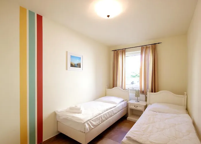 Apartmenthaus Hus Uebi By Rujana *